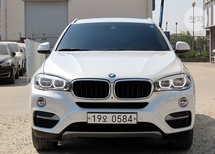 BMW X6 2세대 30d xDrive F16 차량 이미지