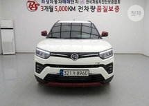 KG모빌리티 베리 뉴 티볼리 가솔린 1.5 2WD R-플러스 블랙  차량 이미지