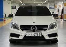 벤츠 A-클래스 3세대 A45 AMG 4MATIC W176 차량 이미지