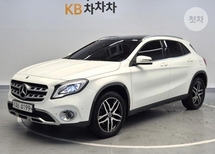 벤츠 GLA-클래스 1세대 GLA220 프리미엄 X156 차량 이미지