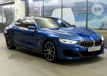 BMW 8시리즈 840i xDrive M 스포츠 그란쿠페 퍼스트에디션 G15 차량 이미지