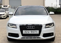 아우디 A4 4세대 2.0 TDI B8 차량 이미지