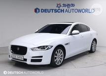 재규어 XE 20d 프레스티지 AWD  차량 이미지