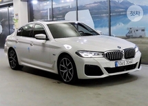 BMW 5시리즈 7세대 530e M스포츠 G30 차량 이미지