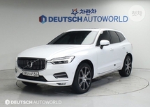 볼보 XC60 2세대 D5 인스크립션 AWD  차량 이미지