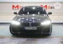 BMW 5시리즈 7세대 530e M스포츠 G30 차량 이미지