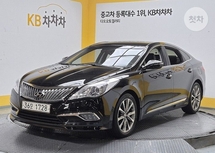 권두현 인증딜러의 판매 중인 그랜저 HG HG220 디젤 프리미엄 중고차