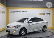 권두현 인증딜러의 판매 중인 엑센트(신형) 1.6 GDI 프리미어 중고차