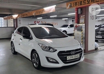 김택정 인증딜러의 판매 중인 더 뉴 i30 디젤 1.6 PYL 중고차