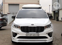 배영광 인증딜러의 판매 중인 더 뉴 카니발 디젤 2.2 9인승 노블레스 스페셜 중고차