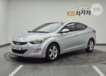 김형준 인증딜러의 판매 중인 아반떼 MD M16 GDI 럭셔리 중고차