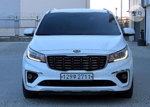 배영광 인증딜러의 판매 중인 더 뉴 카니발 디젤 2.2 9인승 럭셔리 중고차