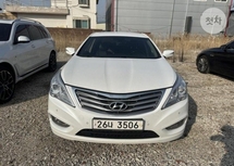 이준열 인증딜러의 판매 중인 그랜저 HG HG240 럭셔리 중고차