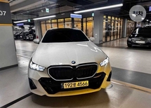 배영광 인증딜러의 판매 중인 5시리즈 8세대 520i M 스포츠 프로 스페셜 에디션 중고차