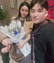 홍채○님의 프로필